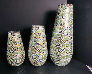 233 setof3colorfulmosaicglassvases