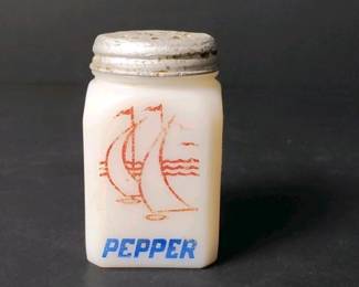 258 1930smckeeromanarchmilkglasspepper
