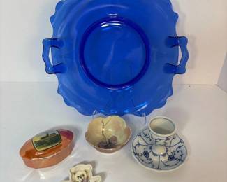 198 vintagemixedlotcobaltblueglasstray