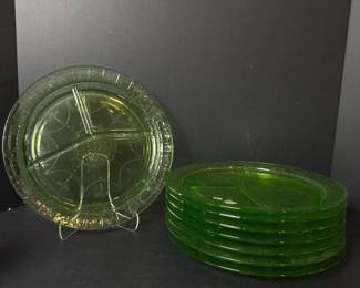 277 setofgreenuraniumglassdivideddinne