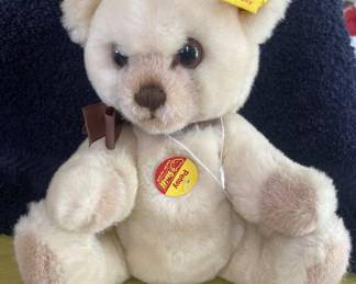 Steiff “Petsy”