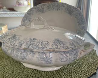 John Maddock & Sons England covered casserole and underplate