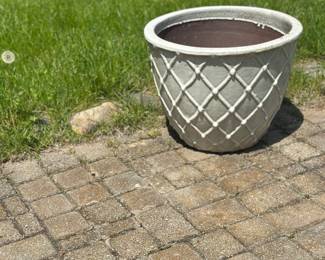 Pair of ceramic large planters 