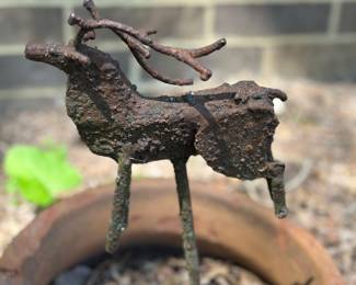 Metal rustic deer decor 