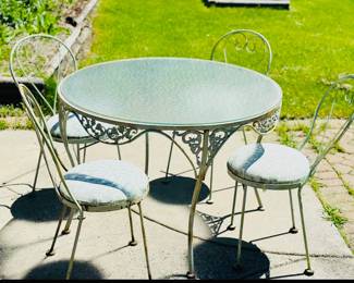 MCM wrought iron Woodard patio table set 
