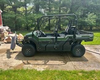 2015 Kawasaki Pro FXT (UTV) Mule , Trans Cab system, 6 passenger or 3 passenger with full size bed , 3 cylinder engine, plow/blade included  , 441 hours 
