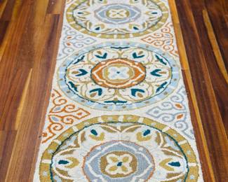 Beautiful floral runner 