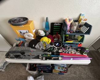 toys