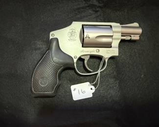 Smith & Wesson 637 Airweight 38 CAL