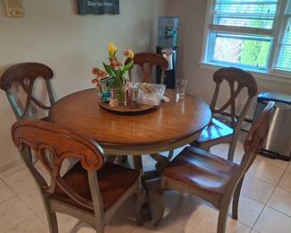 Pier 1 Marchella Table and chairs kitchen dining set in green/brown