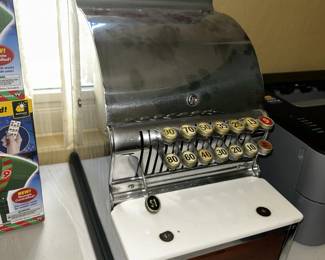 Vintage Tom thumb play cash register