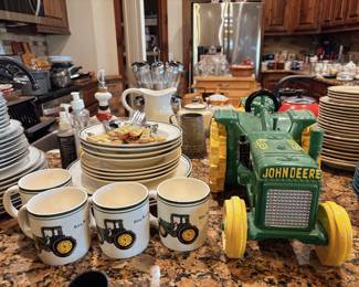 John Deere vintage dish set. 