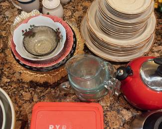 Pyrex glass containers and measuring cups.