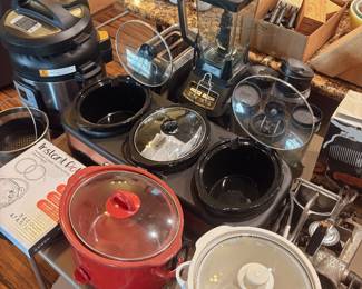 Crock pots, Instant pot, Triple cooker, Ninja blender.