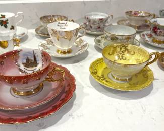Time for a tea party- vintage teacups and saucers!