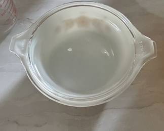 Pyrex Butterprint Turquoise Casserole Dish with Lid second image