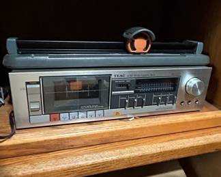TEAC V Stereo Cassette Deck