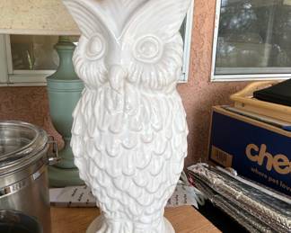 Jonathan Y White Ceramic Owl Table Lamp second image