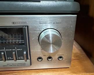 TEAC V Stereo Cassette Deck second image
