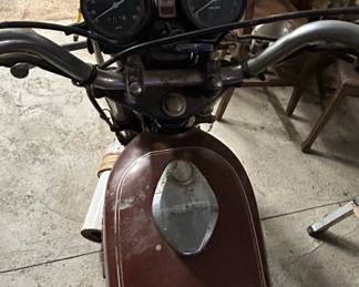 Kawasaki KZ Motorcycle fifth image