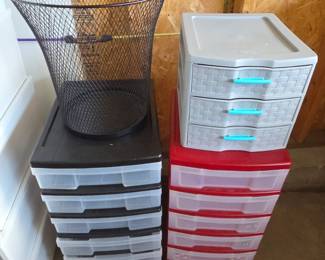 Lot # C168 - IRIS and Sterilite Plastic Storage Drawers Plus Wire Mesh Wastebasket - Durable Home and Office Organization