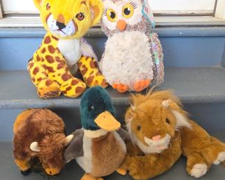 Lot # C158 - Plush Animal Lot – Owl, Lion, Mallard Duck, Bison, and Cheetah Soft Toys