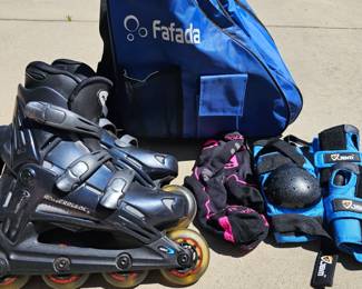 Lot # C10 - Rollerblade Inline Skates Size 7 with JBM Protective Gear and Carry Bag
