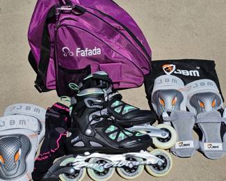 Lot # C8 - Rollerblade M90 Inline Skates Size 8 with JBM Protective Gear and Fafada Carrying Bag
