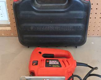 Lot # C28 - Black & Decker JS200 Variable Speed Jig Saw with Carrying Case