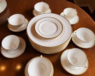 Elegant partial set of Royal Doulton Covington fine bone china!