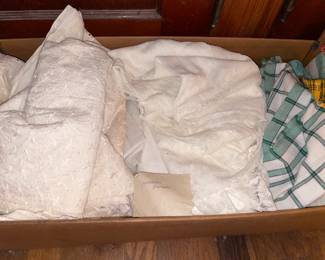 Assorted Vintage Lace & Table Linen