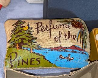 Vintage Scented Pouch