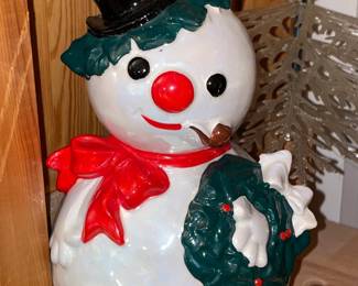 Vintage Musical Frosty Figurine