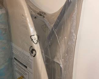NEW Foldable Iron