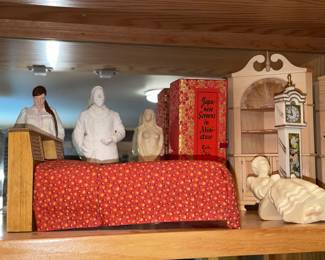 Assorted Doll House Furniture & Accessories