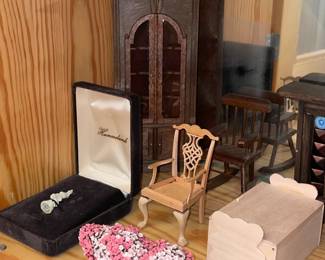 Assorted Doll House Furniture & Accessories