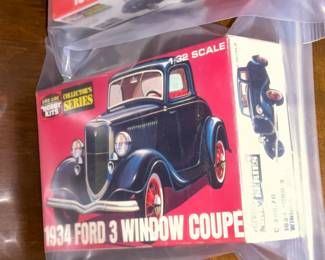INCREDIBLE Collection Of Model Kits Spanning Many Decades & Brands Such As Matchbox (Mostly Military Related W/ Some Still SEALED!)