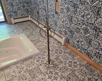 Mid century towel rack