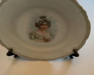 Victorian Lady Portrait Plate - Possibly Queen Louise of Prussia