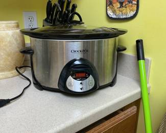 Crock-Pot Slow Cooker with Digital Timer