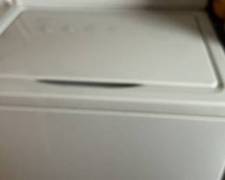 Amana Washing Machine and Dryer Set