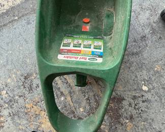 Scotts Turf Builder Edgeguard Mini Broadcast Spreader