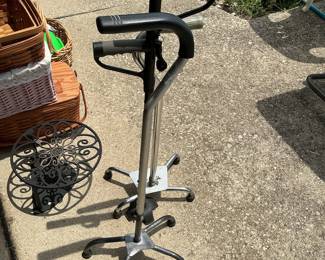 Adjustable Quad Cane