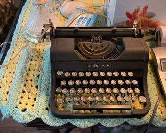 Underwood Standard Portable Typewriter