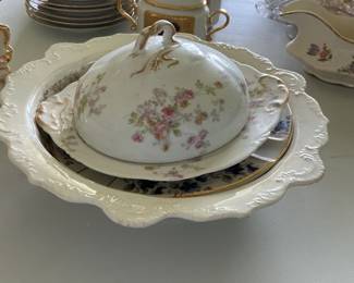 Theodore Haviland Limoges Porcelain Tea Set with Figural Portraits