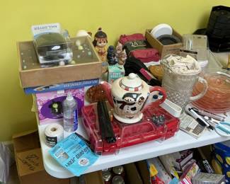 Assorted Tabletop Decorative and Kitchen Items