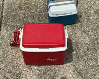 Gott 34 Quart Cooler and Blue/White Cooler