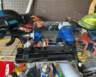 KingCraft Pneumatic Brad Nailer