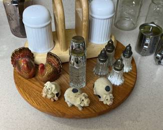 Thanksgiving Turkey and Pig Salt and Pepper Shakers with Wooden Holder