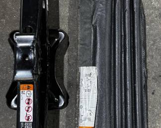 GM Parts Car Jack